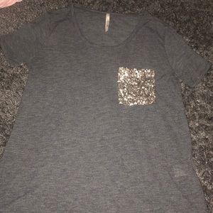 Gray sparkly pocket top